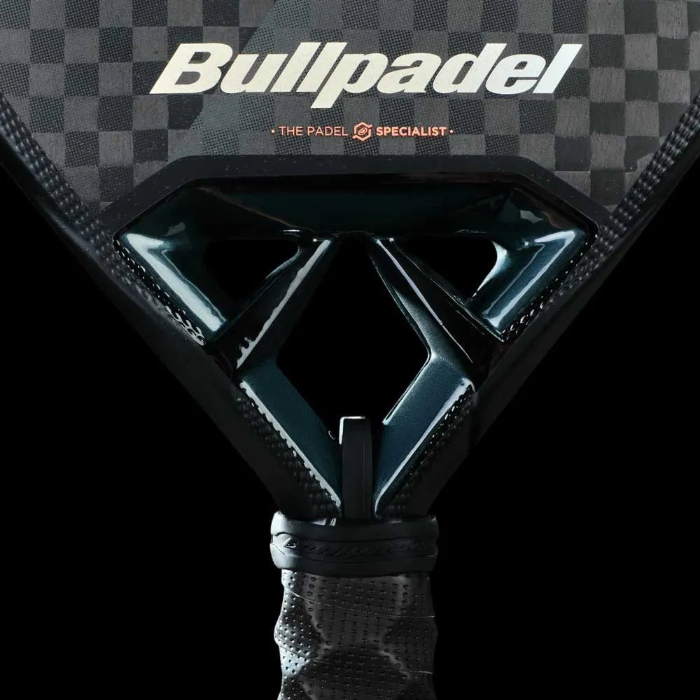 Bullpadel Vertex 04 Hybrid 2025